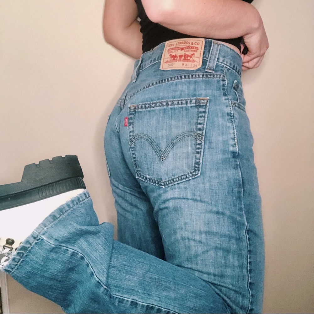 Levi’s 505 Medium Wash Jeans